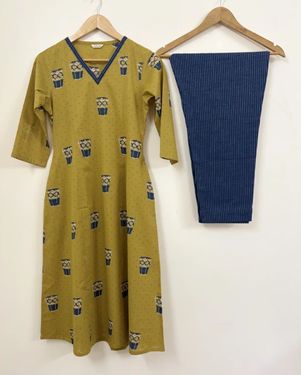 Tea Cup Motif Kurta Set