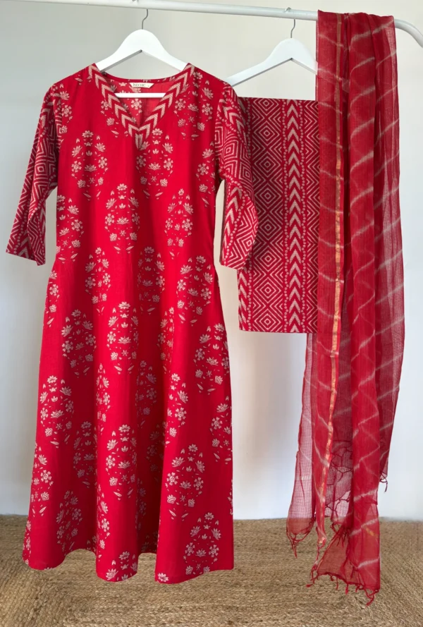 Red Handblock Printed Set - Kota doriya dupatta