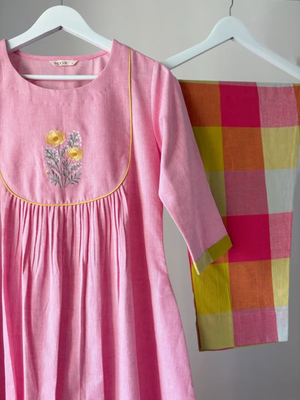 Pastel pink checked kurta set