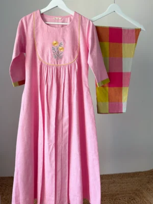 Pastel pink checked kurta set