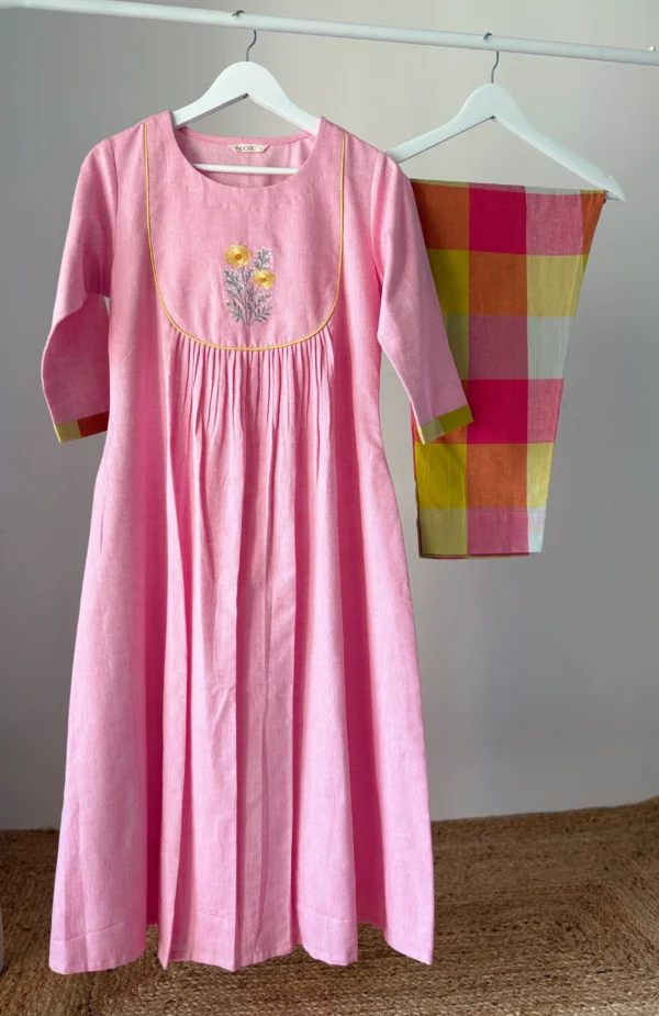 Pastel pink checked kurta set